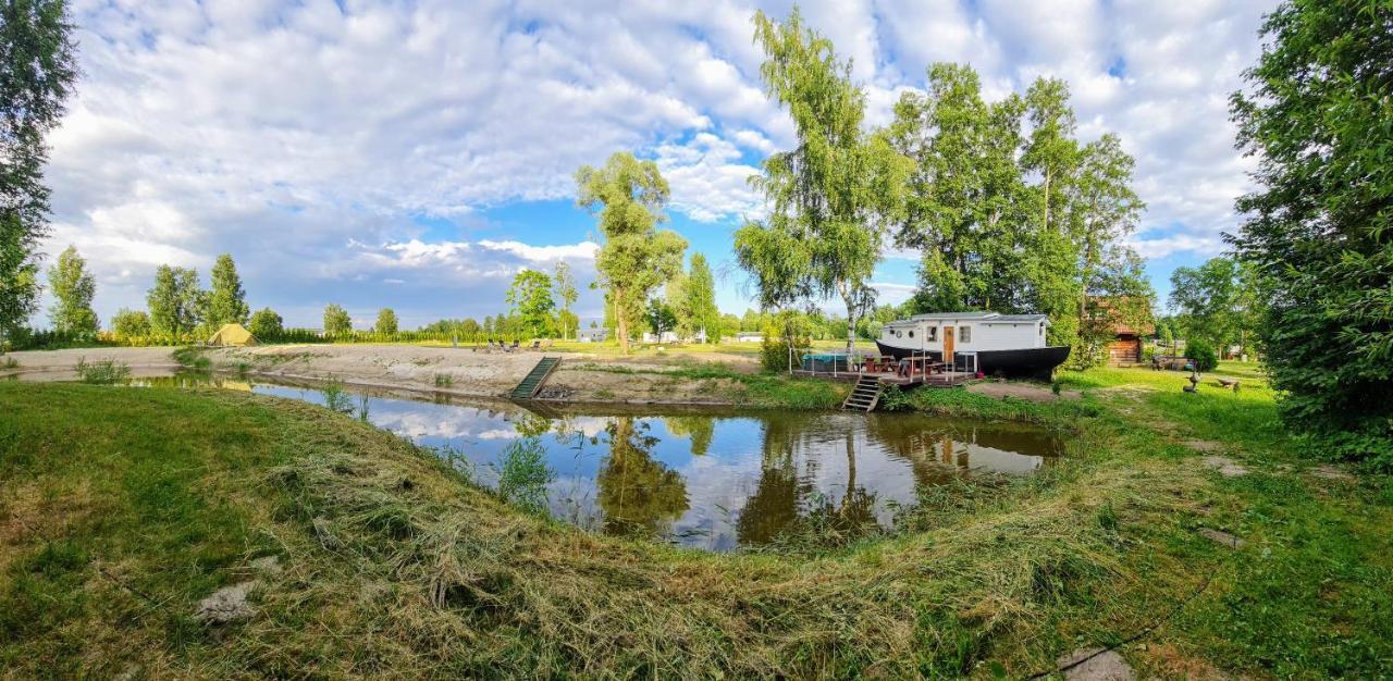 Kalurikula Fishing Village Пярну Экстерьер фото