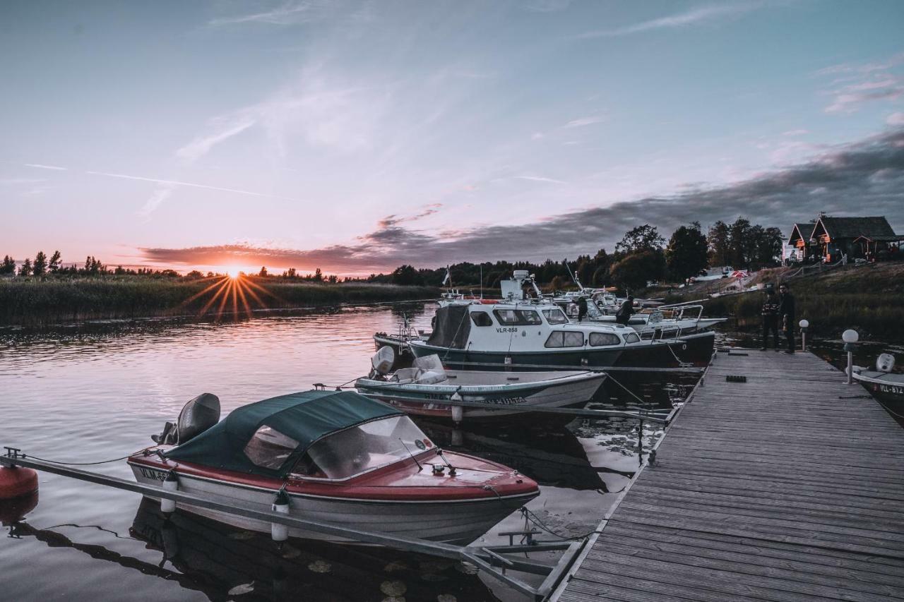 Kalurikula Fishing Village Пярну Экстерьер фото