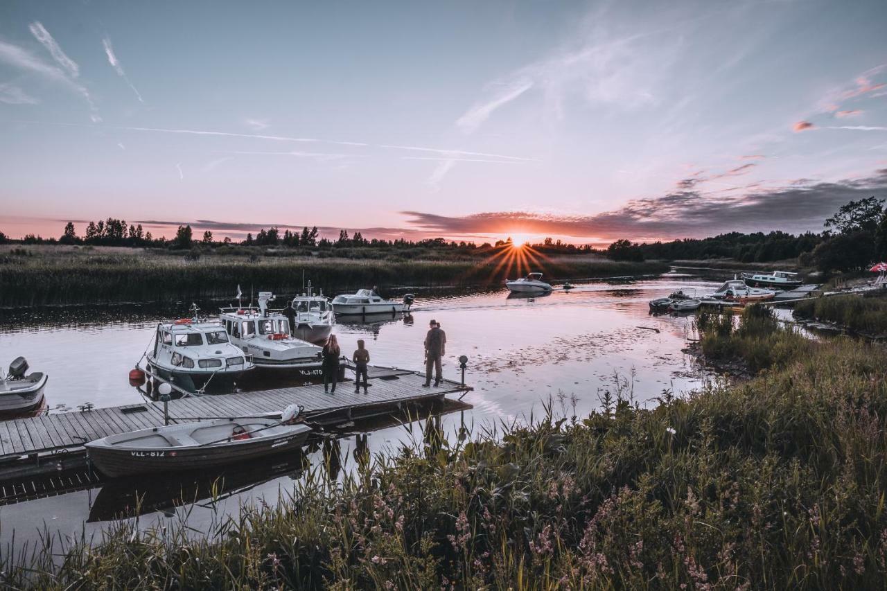 Kalurikula Fishing Village Пярну Экстерьер фото